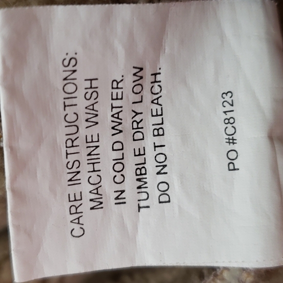 Outback Trading Co. hooded vest - Picture 5 of 6